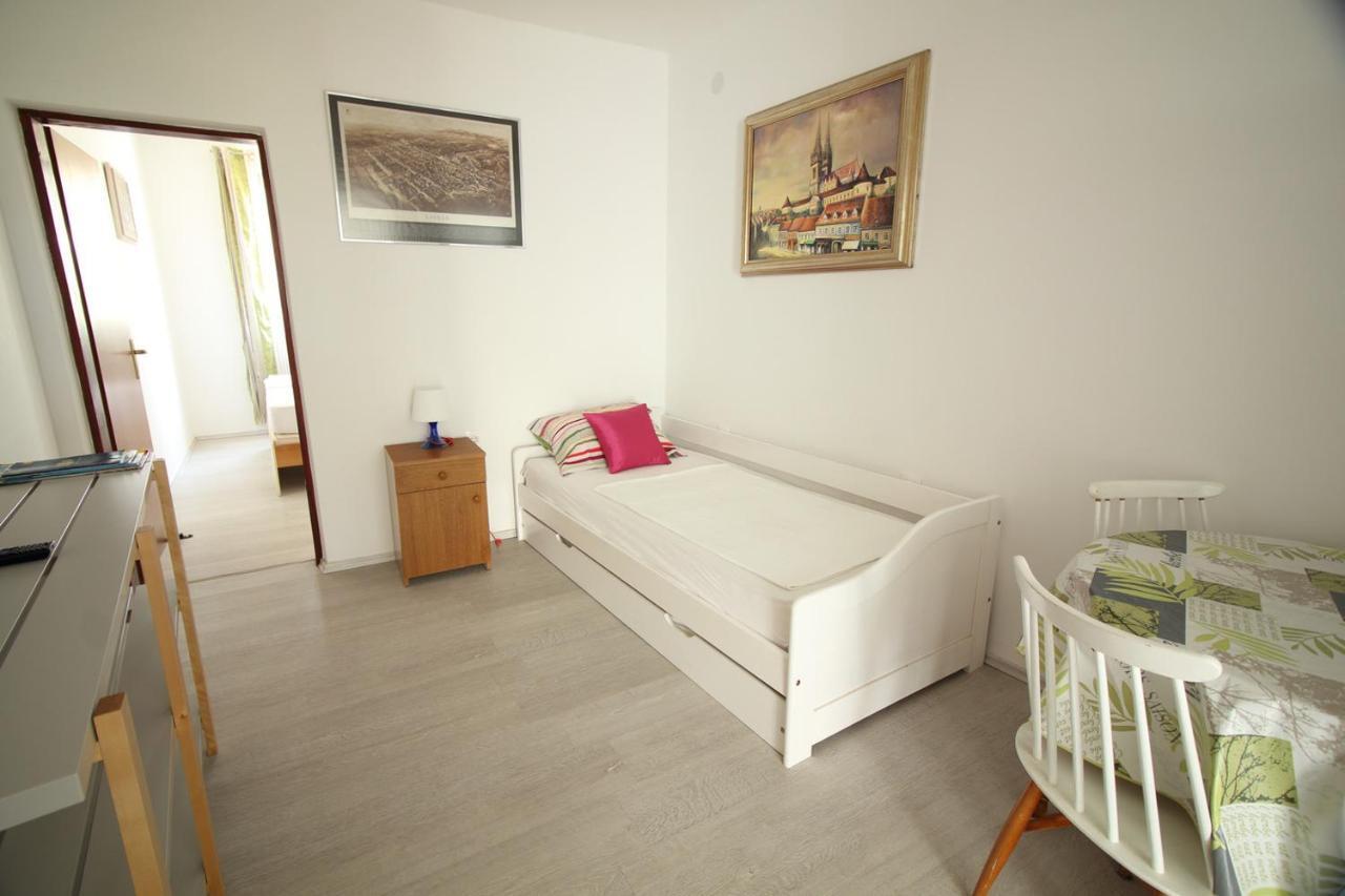 Apartmani Niessner Malinska Εξωτερικό φωτογραφία